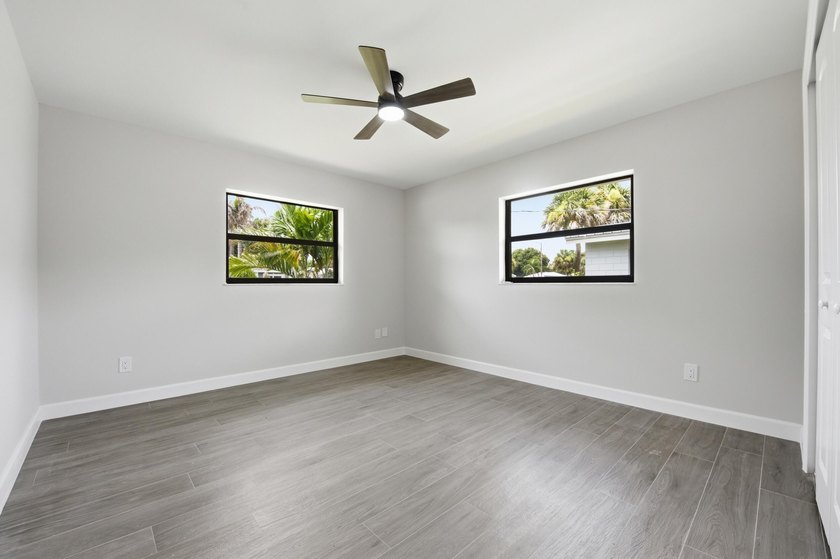 Fully remodeled 3-bedroom, 2-bath home with an attached garage - photo 22