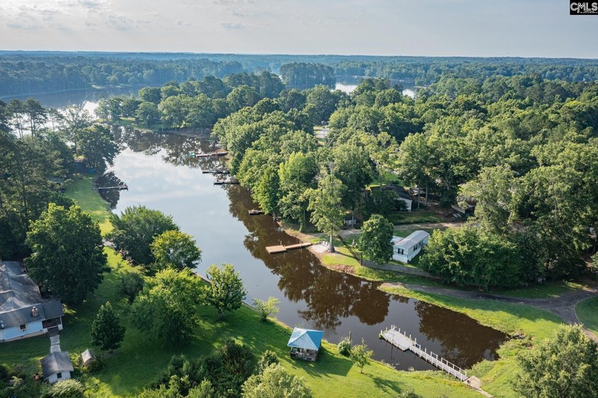 Escape to tranquility with this remarkable property, offering - photo 34