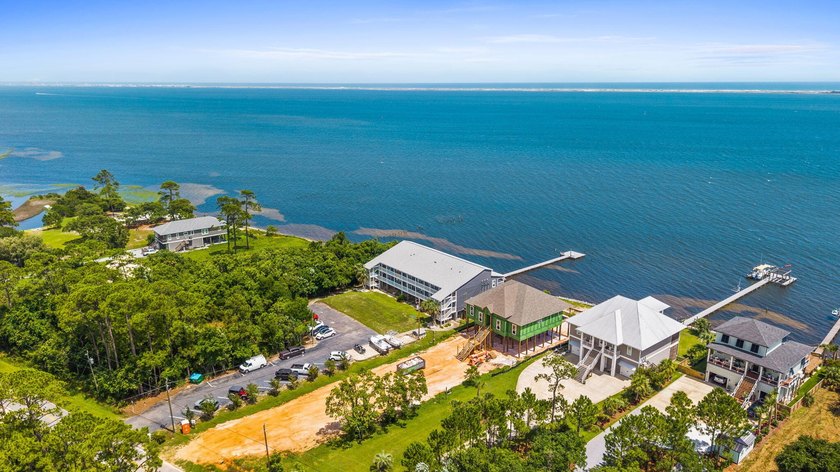 Enjoy waterfront living at the end of desirable Soundside Drive - photo 36