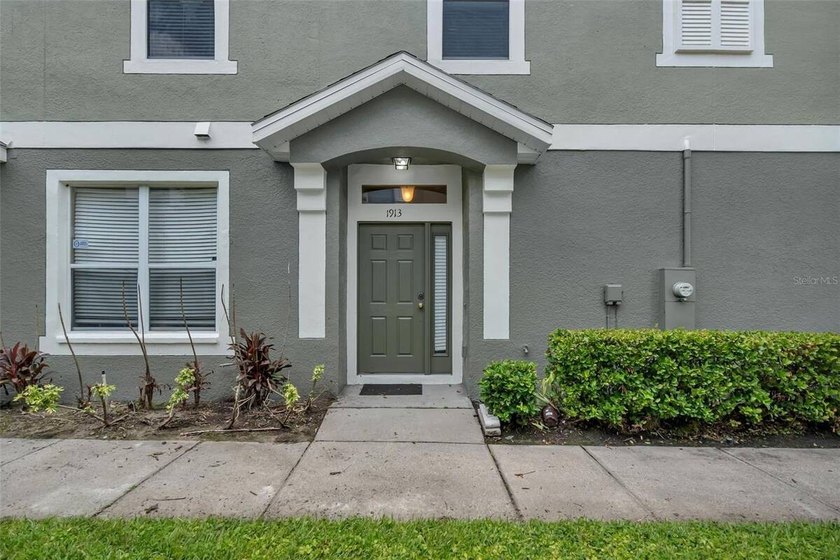 Priced to Sell! Don't miss this move-in-ready 2-bedroom - photo 3