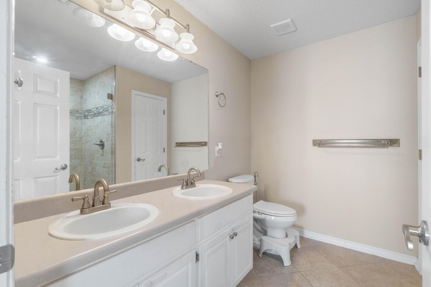 Welcome home! Located in the desirable Waterford Estates - photo 11