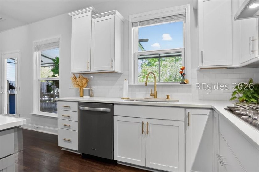 THE LANDINGS - NEW RIVERSIDE BEAUTY - A distinguished community - photo 16