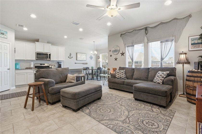 Charming 3-bed, 2-bath brick/rock home in the desirable Kokomo - photo 9