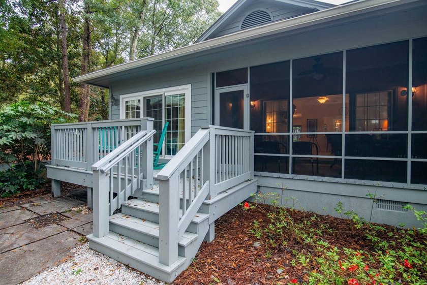 Welcome to this beautifully furnished 3-bedroom, 3-bath - photo 31