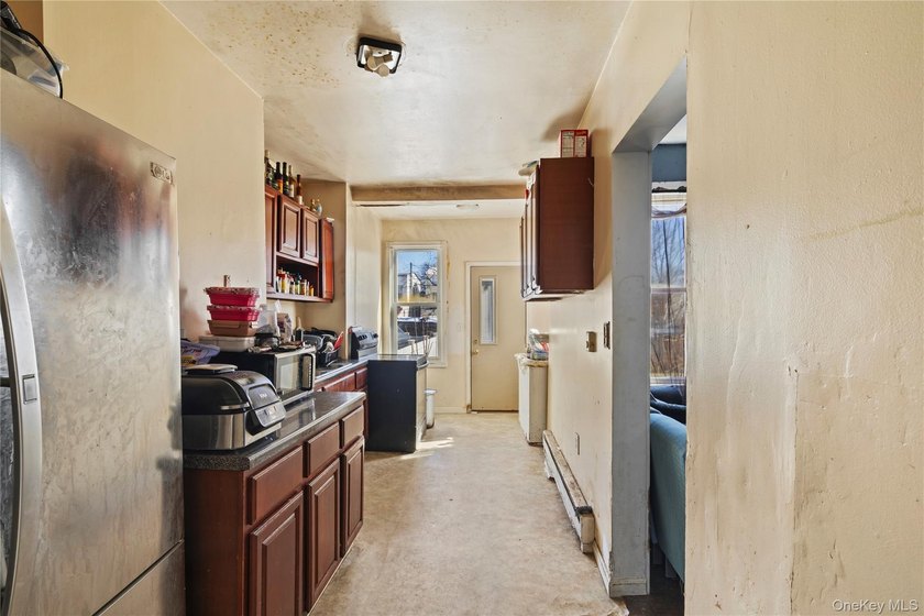Welcome to 63 Norwood Ave, Brooklyn, NY 11208 - a - photo 8