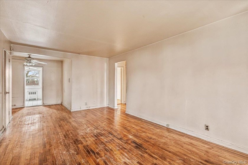 Welcome to this inviting lower-level one-bedroom, one-bath - photo 7