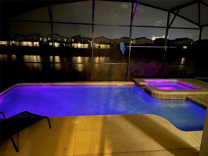 GREAT POOL &amp; SPA VACATION HOME!!! This beautiful Vacation home - photo 25
