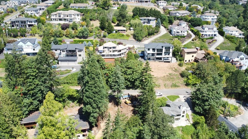 Live on top of the world in Camas, Washington. This rare, nearly - photo 15