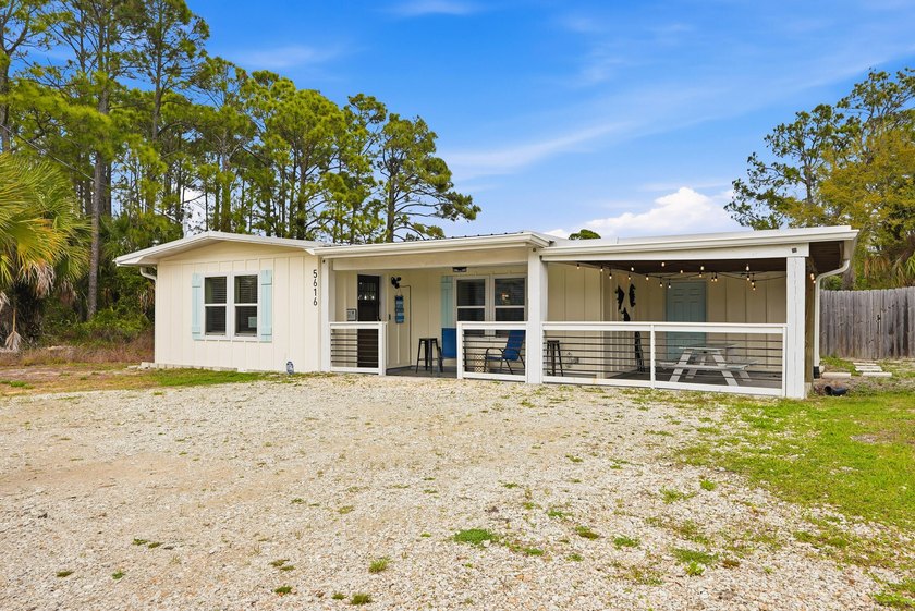 Fully renovated beach cottage and RENTAL MACHINE only .3 miles - photo 33
