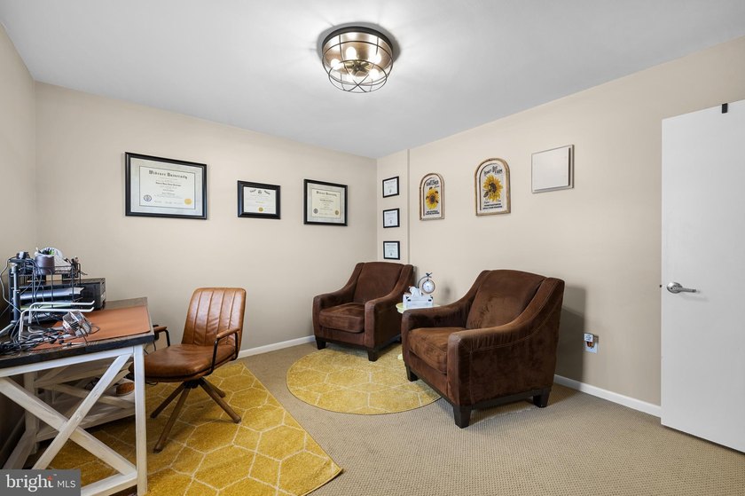 Exceptional opportunity to own a beautifully updated commercial - photo 8