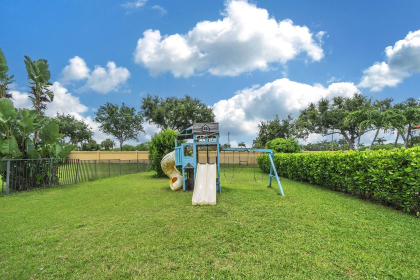 Welcome to 149 Bellezza Terrace, a beautifully updated, 2-story - photo 36