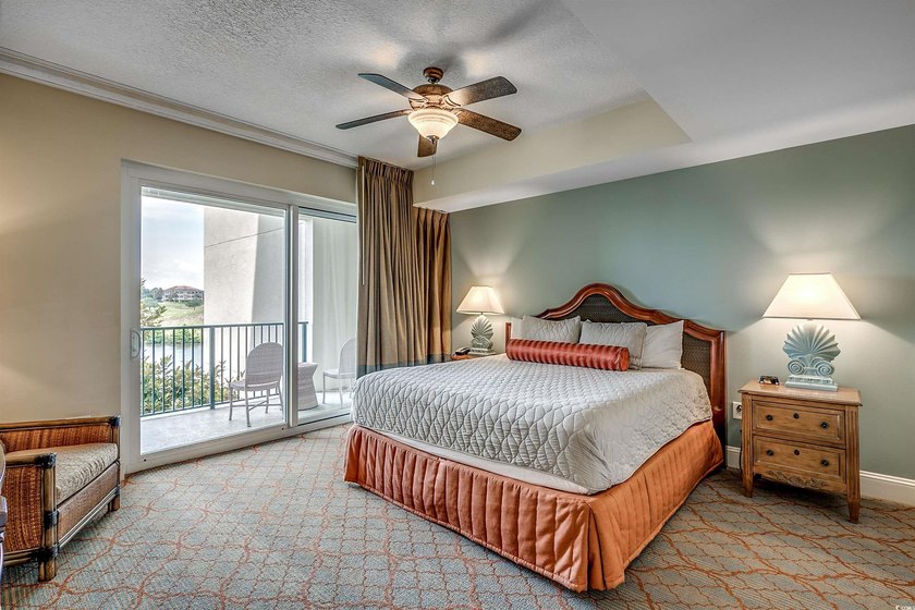 Rare opportunity to own this luxury 2BR/2BA villa in Building 5 - photo 11