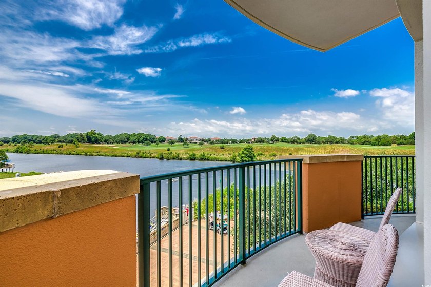 Rare opportunity to own this luxury 2BR/2BA villa in Building 5 - photo 29