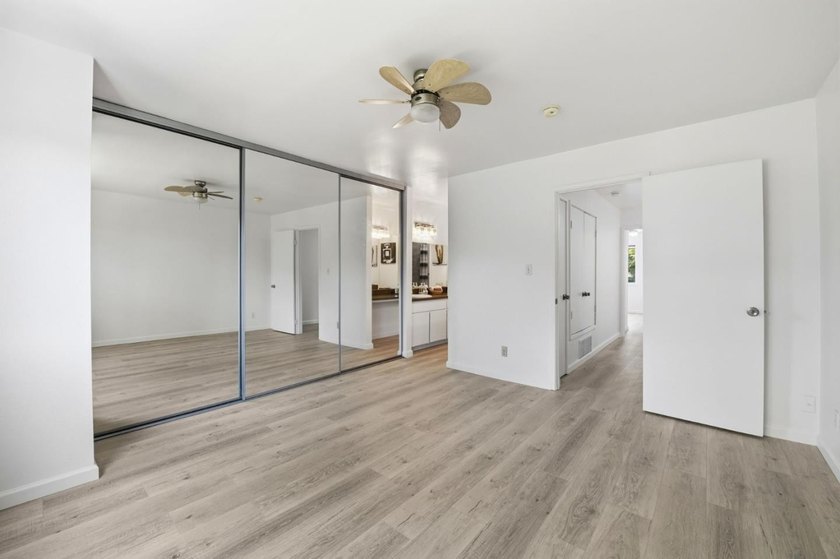 Beautifully renovated and ready for immediate move-in, this - photo 12