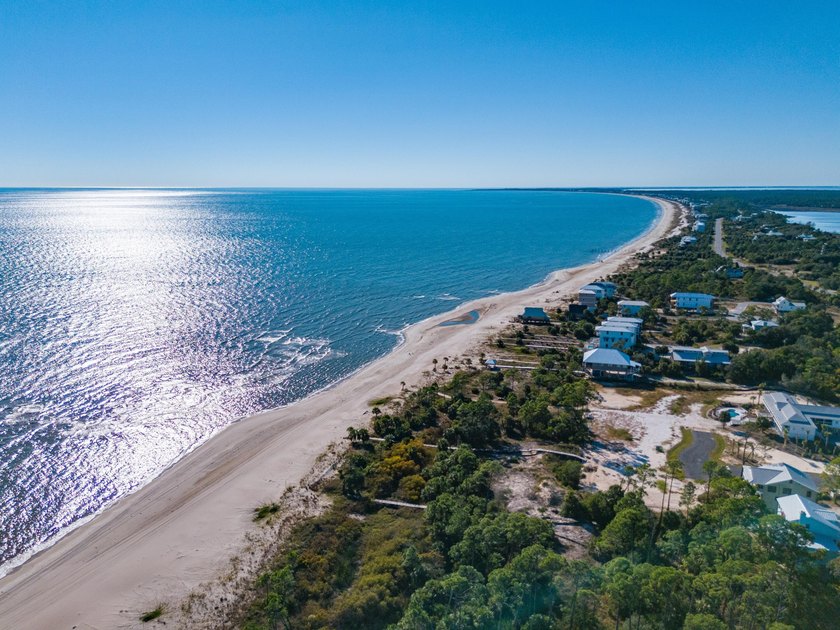 Discover the perfect canvas for your coastal dream home in - photo 30