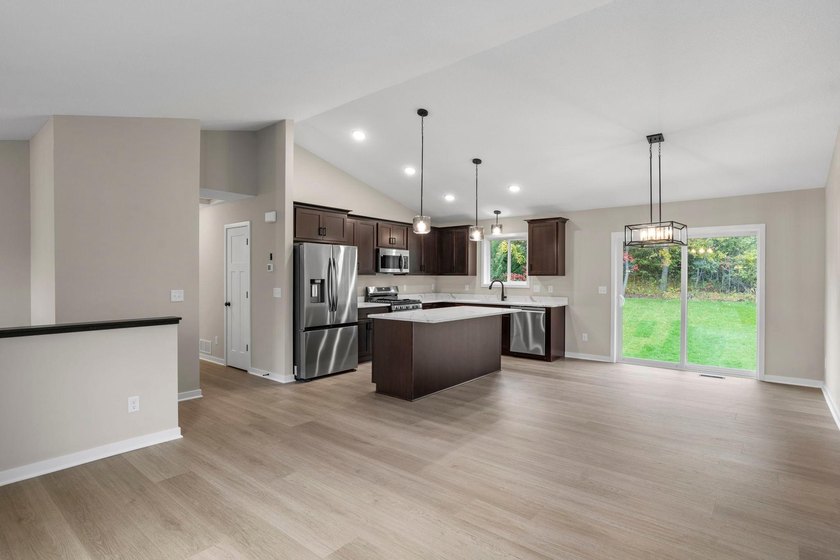 Buyer can make the interior and exterior selections. This brand - photo 2