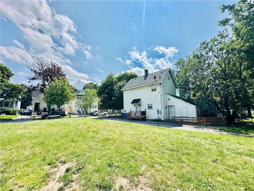 Lots of Updates! Great opportunity to own an updated home with - photo 11