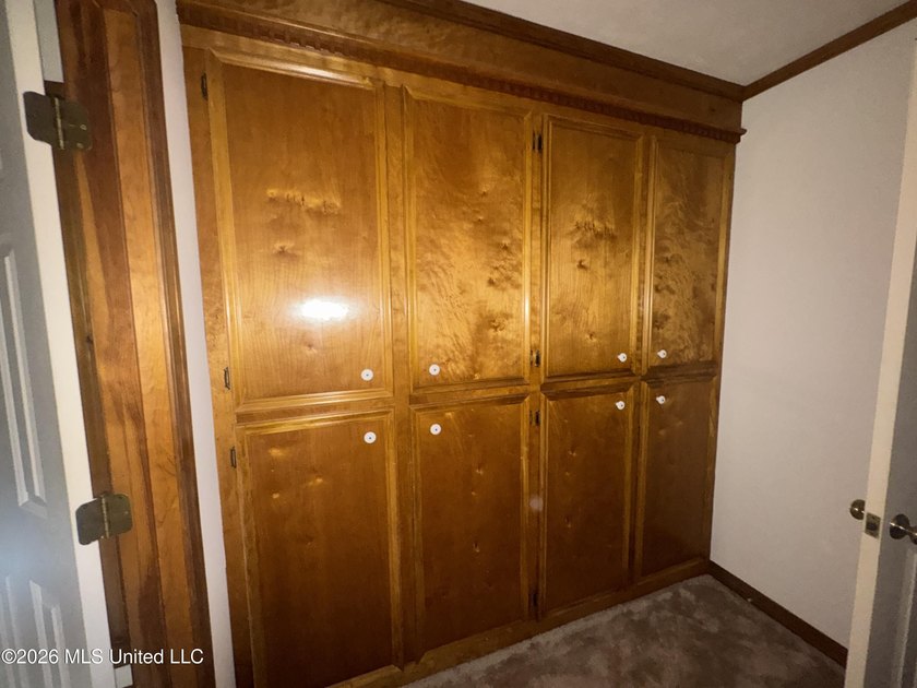 NEW LISTING IN FLORENCE with over 3300 square feet! Discover - photo 12