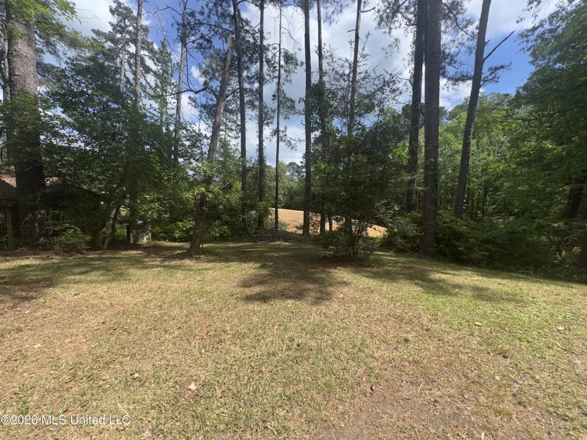 NEW LISTING IN FLORENCE with over 3300 square feet! Discover - photo 33