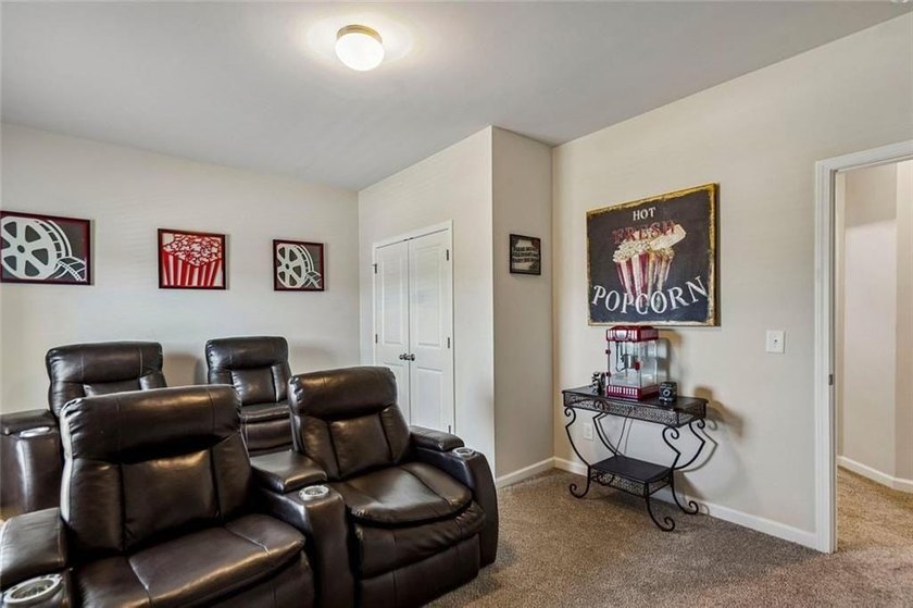 Like-new and impeccably maintained, this stunning 2-year-old - photo 18