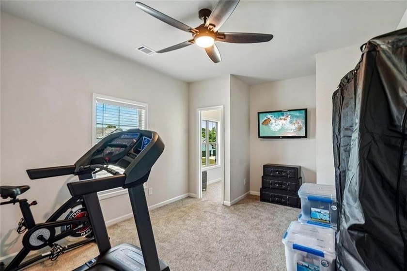 Like-new and impeccably maintained, this stunning 2-year-old - photo 19
