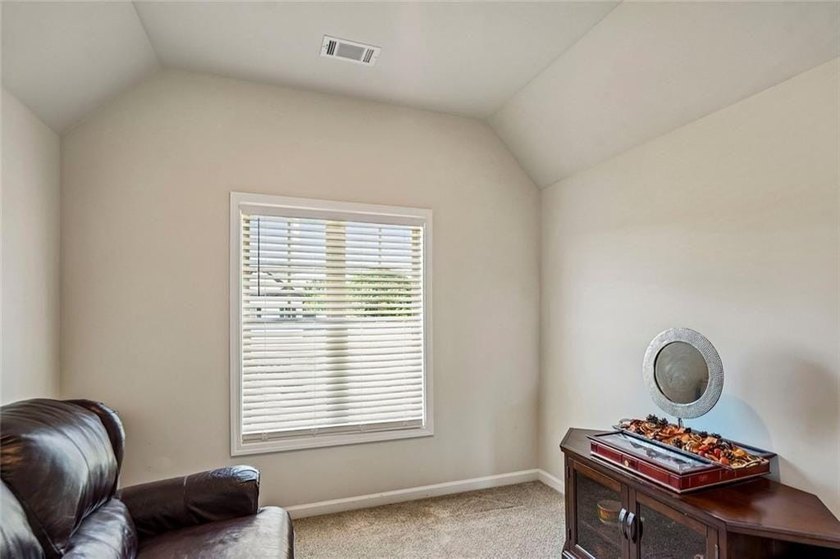 Like-new and impeccably maintained, this stunning 2-year-old - photo 28