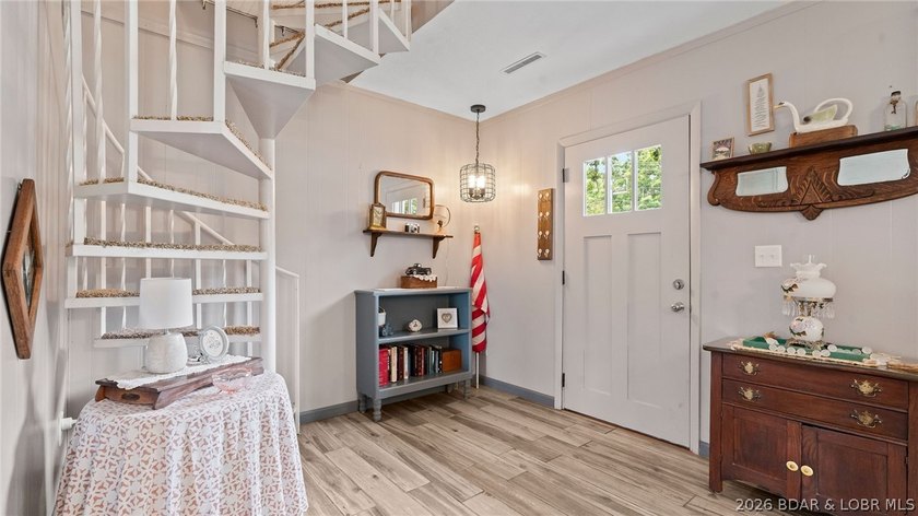 Beautiful 3-bedroom, 2-bath home located right in the heart of - photo 31