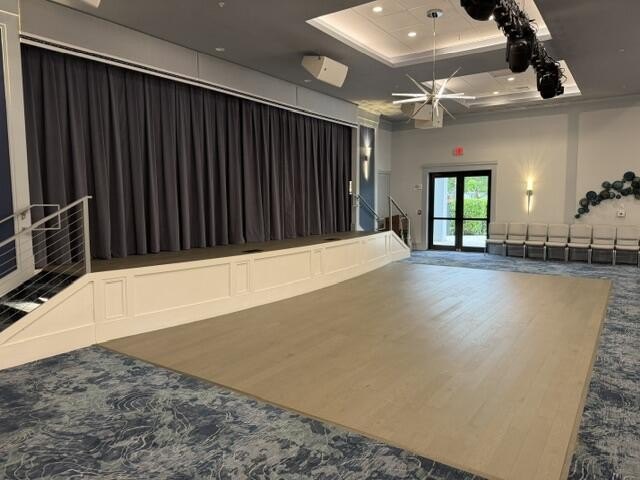 Spacious 1-bedroom, 2-bath residence featuring a massive floor - photo 32