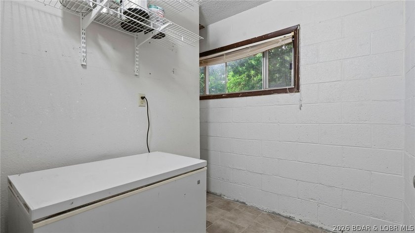 Beautiful 3-bedroom, 2-bath home located right in the heart of - photo 34