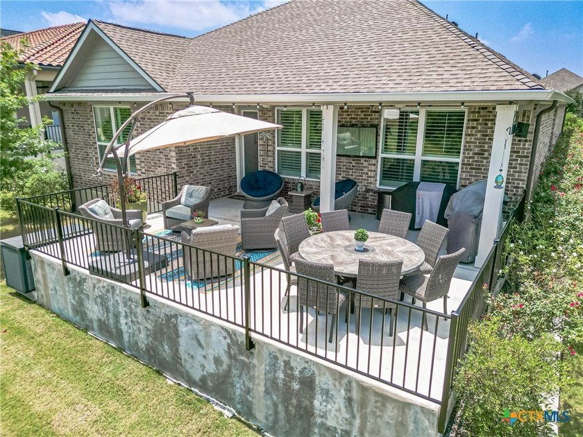 Welcome to the lifestyle you've been dreaming about in beautiful - photo 38