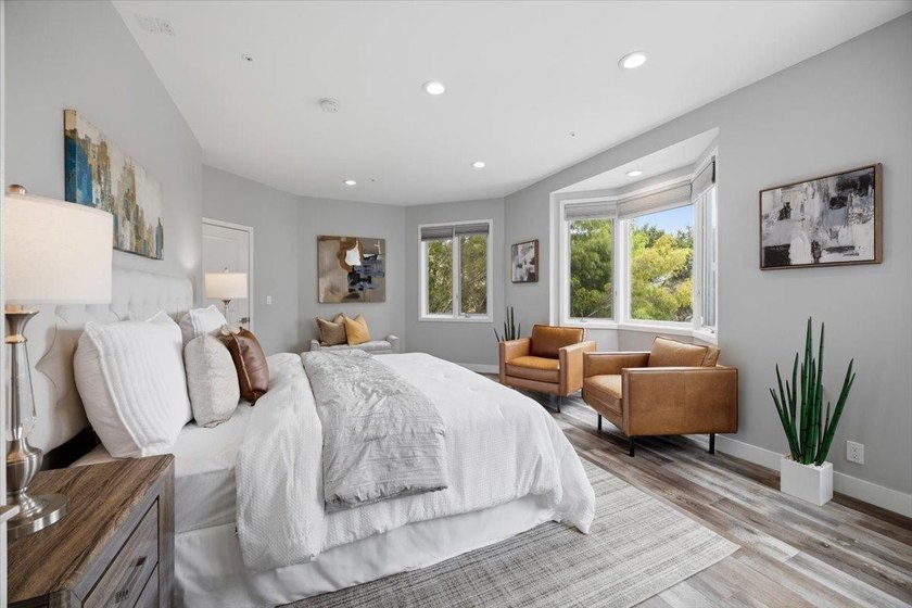 A Haskins Estate Masterpiece, this 2019-remodeled designer home - photo 15