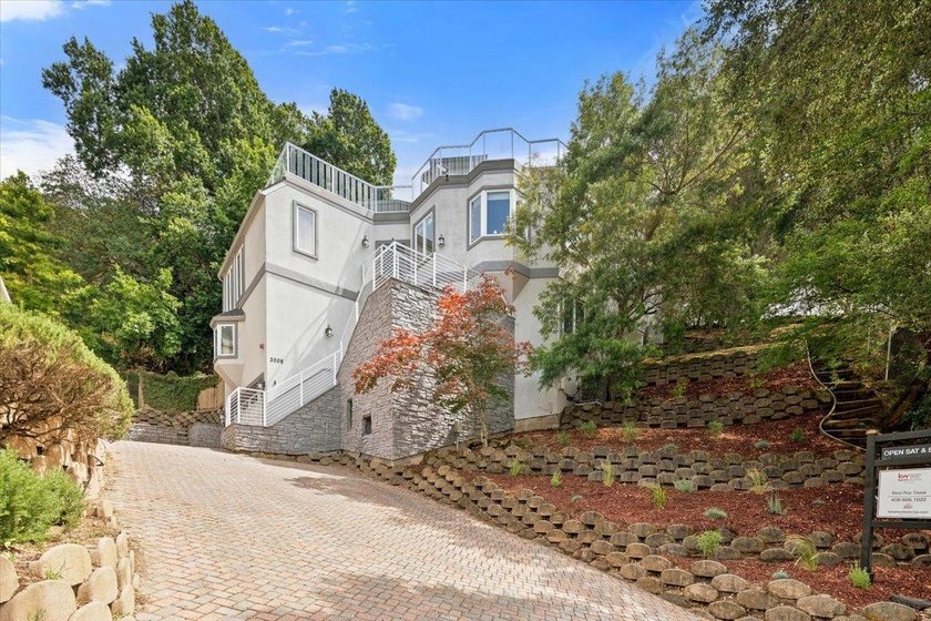 A Haskins Estate Masterpiece, this 2019-remodeled designer home - photo 33