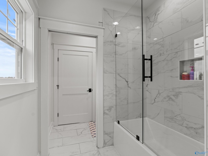 Custom-bulit 2023 mountain home offering 2542 sq ft of refined - photo 34