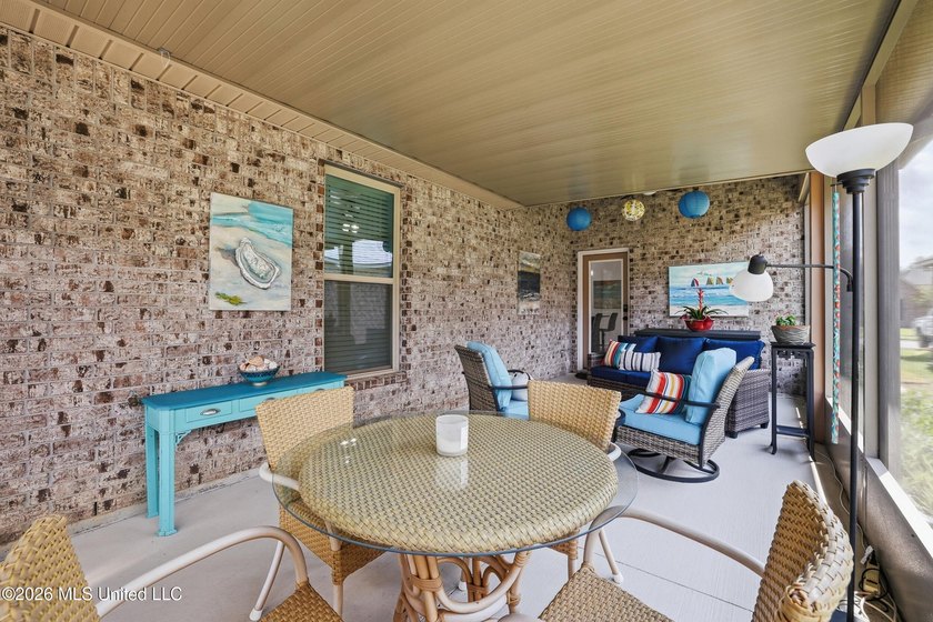 Luxury Coastal | Artistic Retreat in South Breeze Subdivision - photo 37