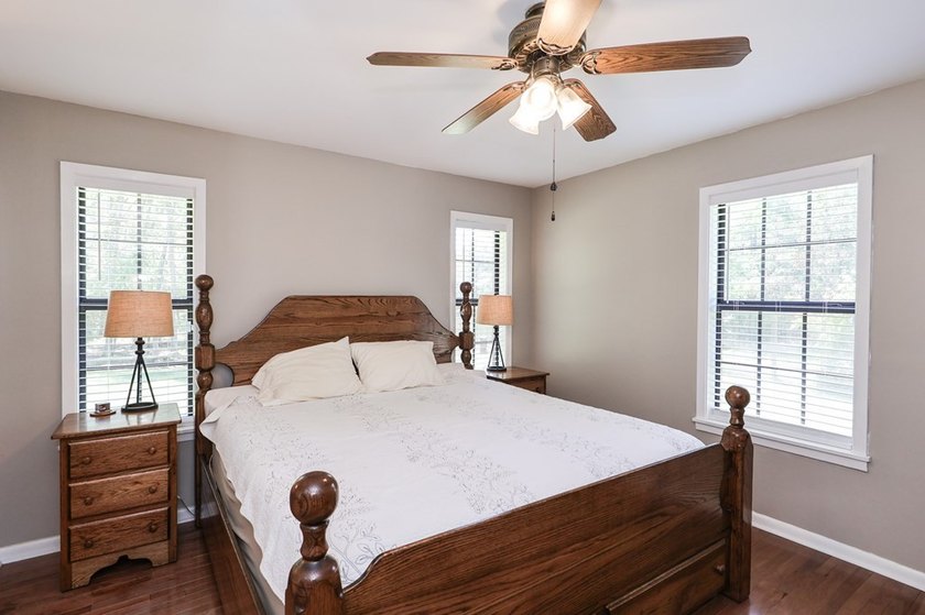Tucked away in desirable Quail Creek Estates, this spacious - photo 16