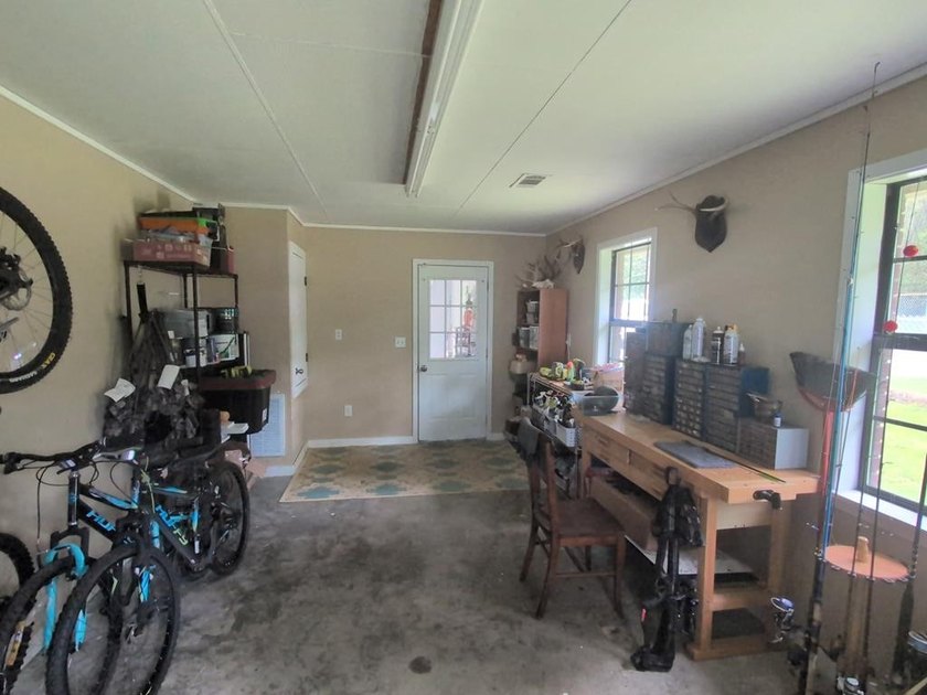 Tucked away in desirable Quail Creek Estates, this spacious - photo 35