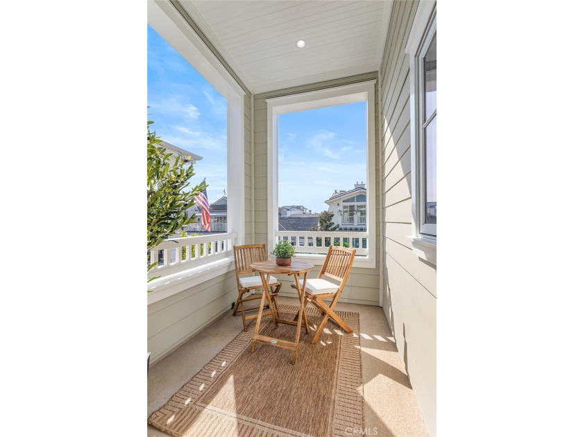 Built in 2010 and Beautiful throughout, this 3 bedroom 3 1/2 - photo 16