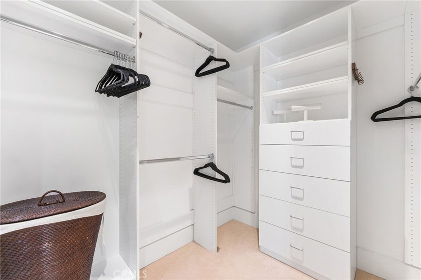 Built in 2010 and Beautiful throughout, this 3 bedroom 3 1/2 - photo 22
