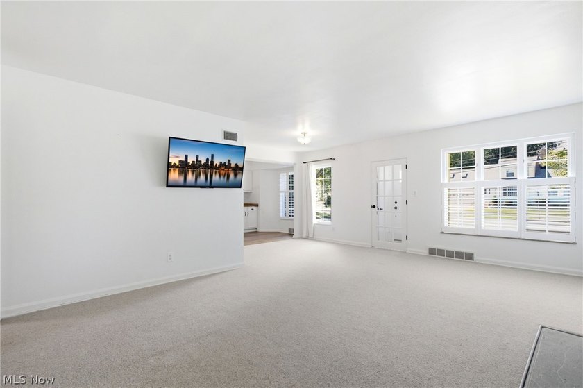 A wonderful Bay Village lifestyle awaits in this move-in ready - photo 12