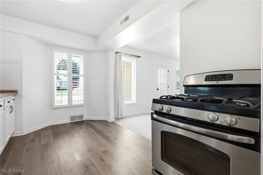 A wonderful Bay Village lifestyle awaits in this move-in ready - photo 17