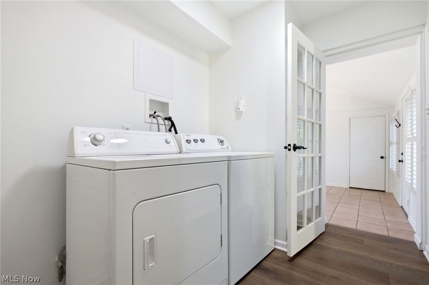 A wonderful Bay Village lifestyle awaits in this move-in ready - photo 22
