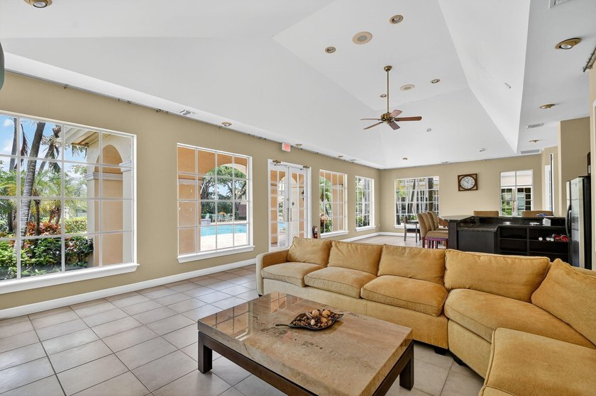 Welcome to this well-appointed two-bedroom, two-bathroom - photo 35