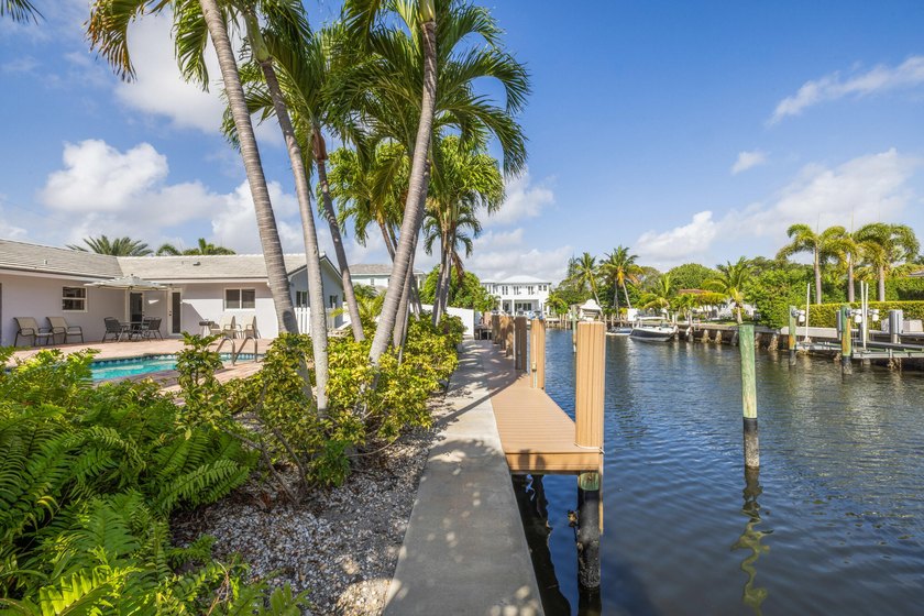 Discover prime waterfront real estate in Delray Beach at this - photo 28
