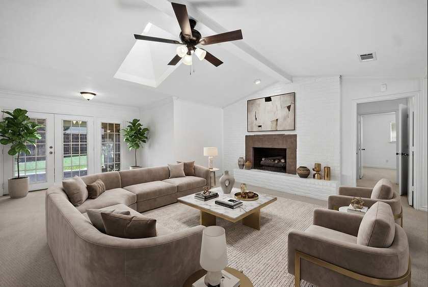 Located in the highly sought-after Canyon Creek Country Club - photo 2
