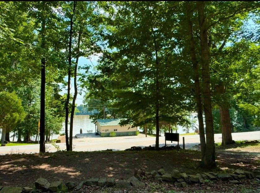 Escape to your own private getaway! This beautiful 5-acre - photo 2