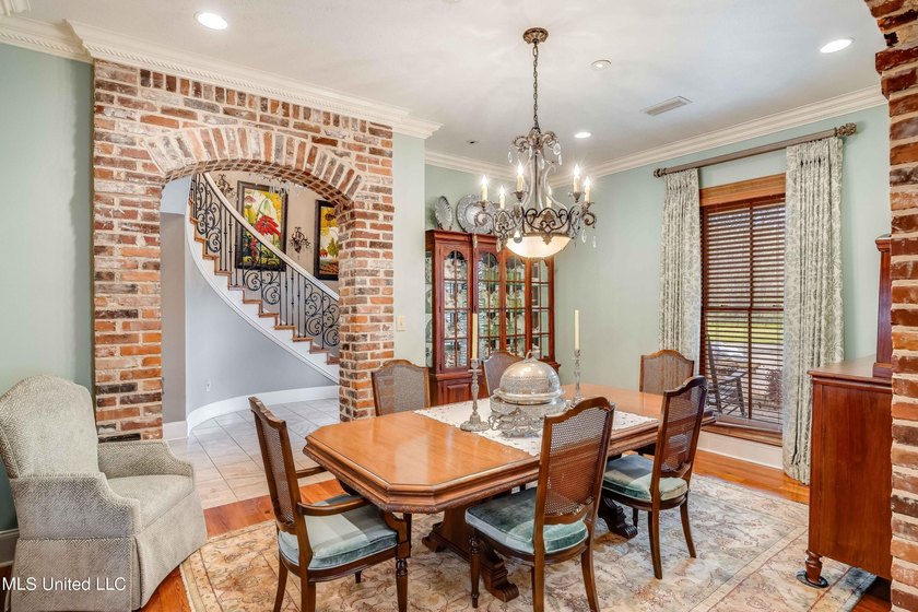NEW LOW PRICE! PLUS $25,000 to put toward rate buy down or - photo 10