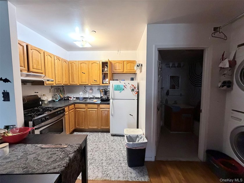 Prime Location in Brooklyn (8th Ave &amp; 40th St) Spacious 2 - photo 2