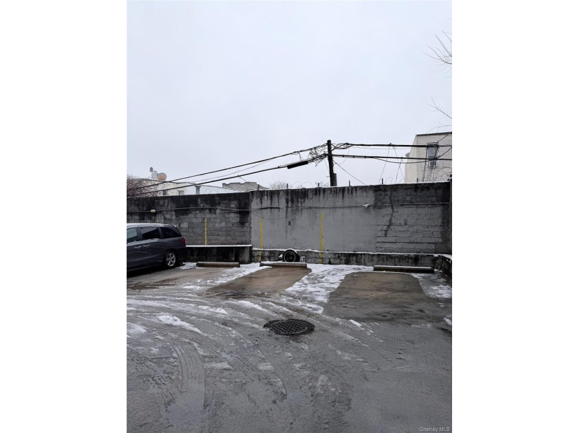 Prime Location in Brooklyn (8th Ave &amp; 40th St) Spacious 2 - photo 8