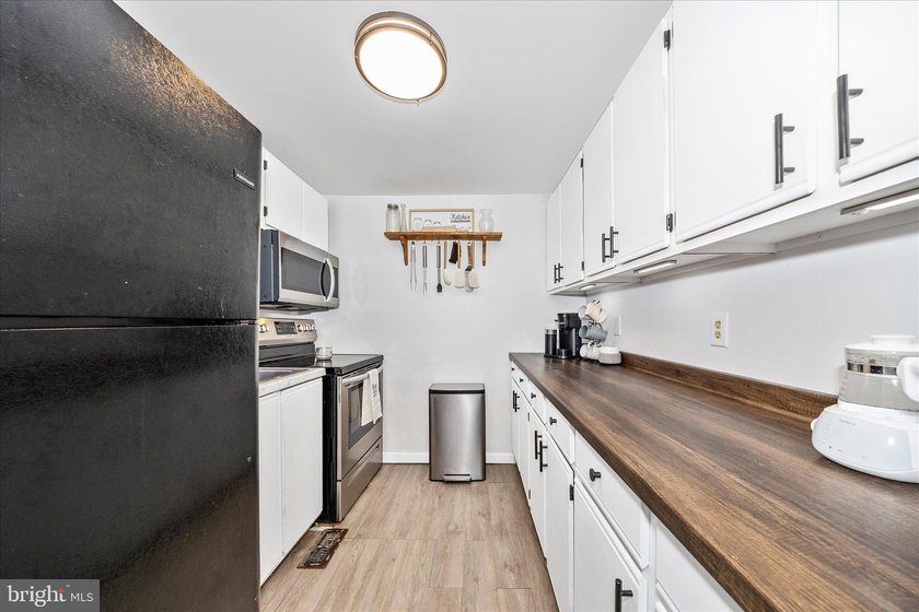 Perfect  investment opportunity! In recent years, this property - photo 11