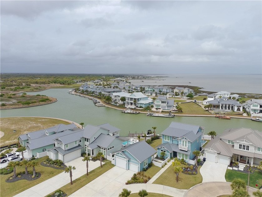 Prime East Facing Waterfront Lot in the Reserves at St. Charles - photo 4